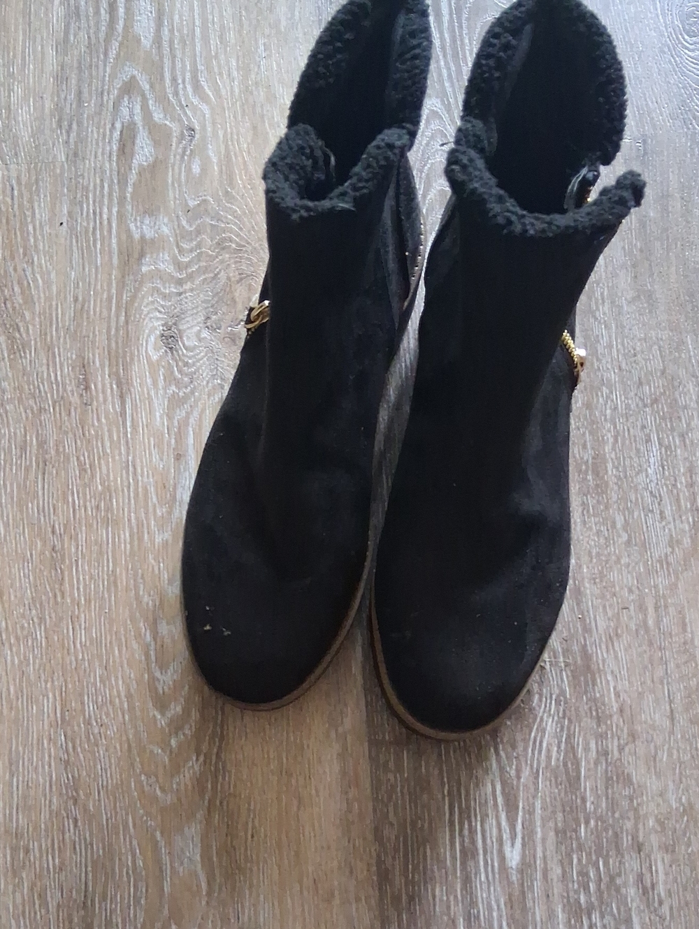 Bandolino Black Suede-Look Ankle Boots with Shearling Collar